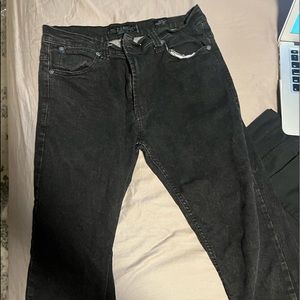 black skinny jeans!!